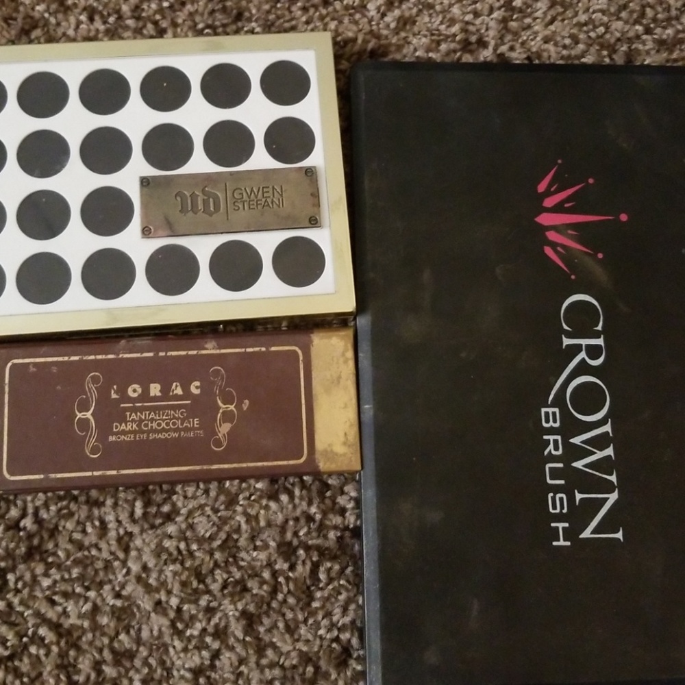 Eyeshadow bundle